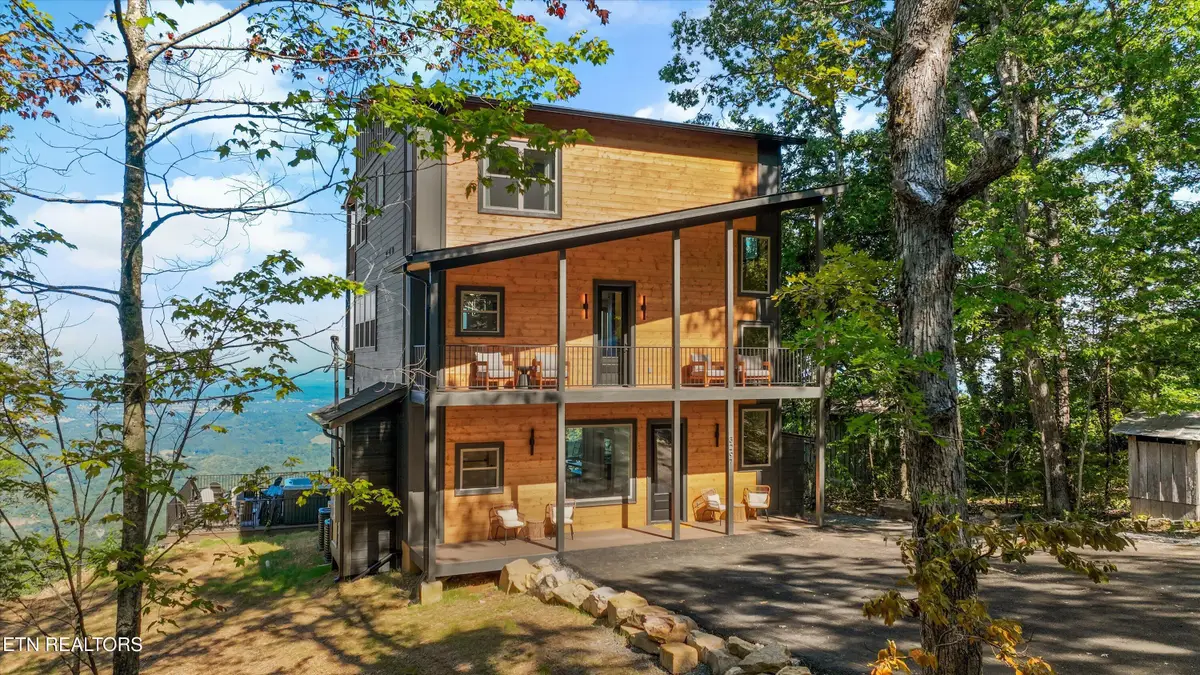 3297 Duncan Springs Rd, Sevierville, TN 37876 - #1