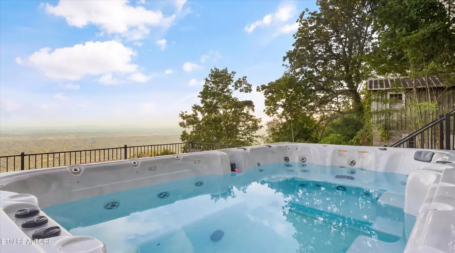 3297 Duncan Springs Rd, Sevierville, TN 37876 - #3