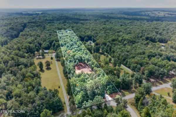 205 High Flats Rd, Monterey, TN 38574