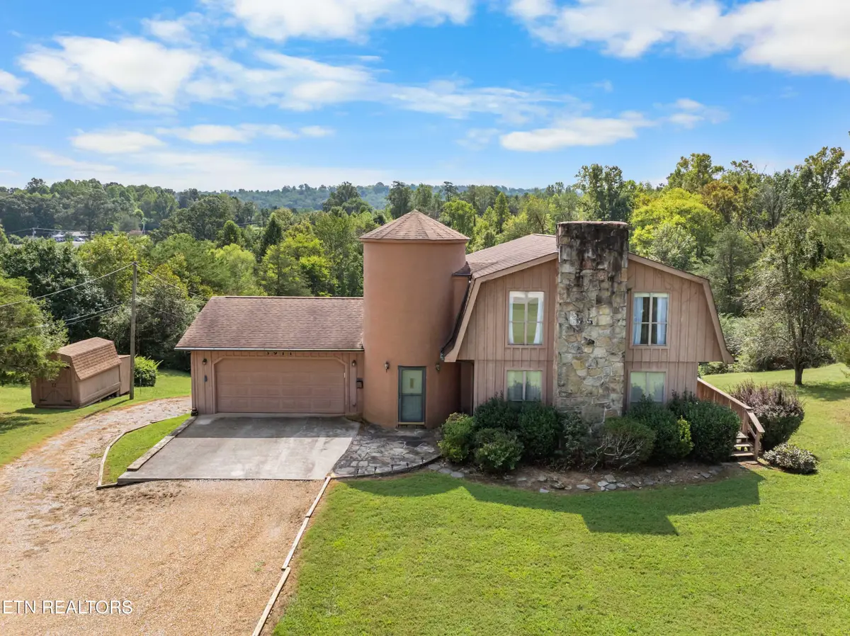 3911 Miser Station Rd, Louisville, TN 37777 - #1