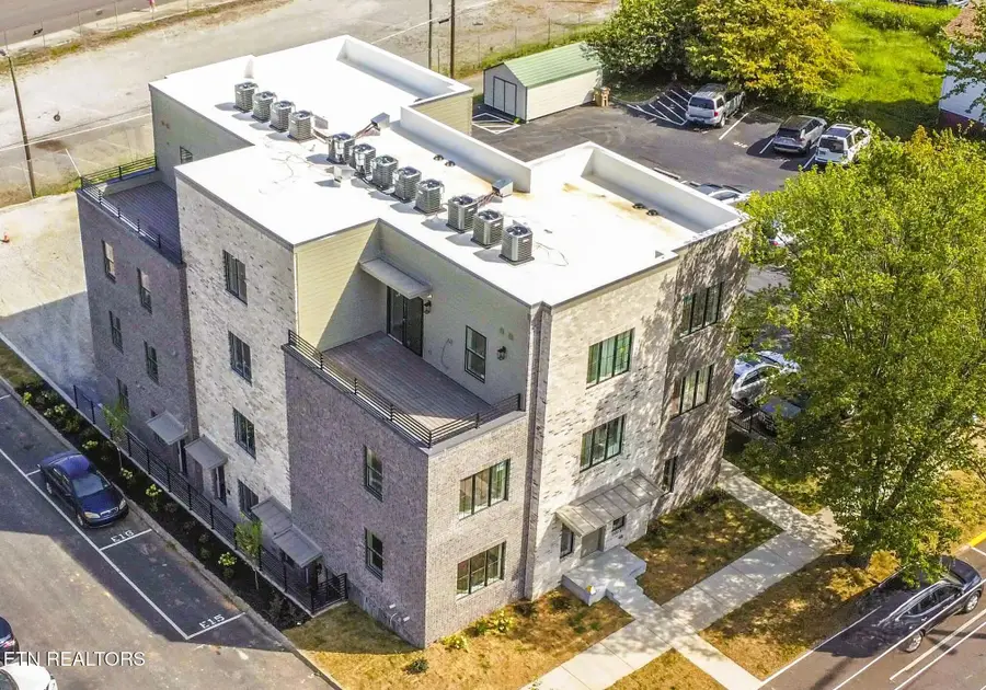 1911 Forest Ave #201, Knoxville, TN 37916 - #3