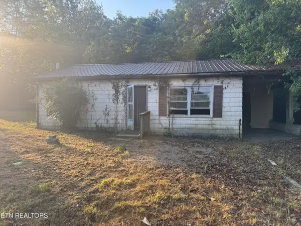 2653 Shipetown Rd, Mascot, TN 37806