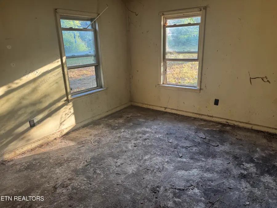 2653 Shipetown Rd, Mascot, TN 37806 - #3
