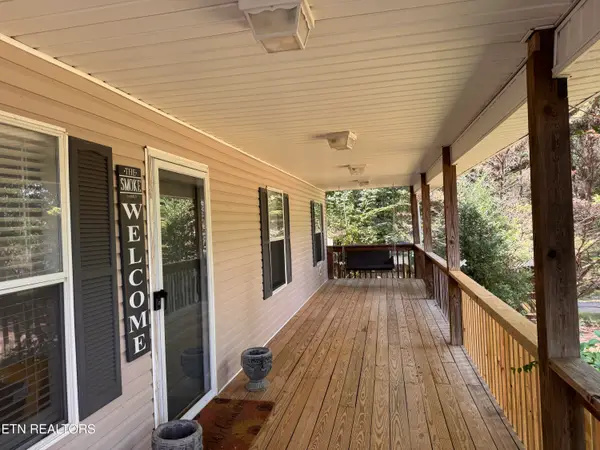 783 Haynes Rd, Dandridge, TN 37725