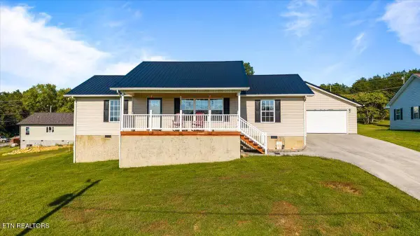 1143 Earnhart, LaFollette, TN 37766