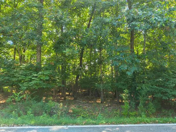 153 Greenwood Rd, Crossville, TN 38558