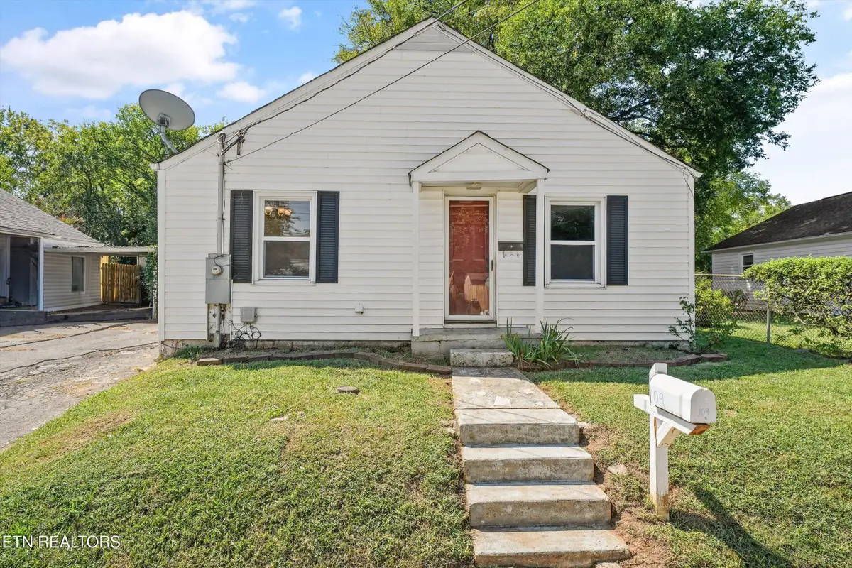 109 N Magnolia St, Maryville, TN 37801 - #1