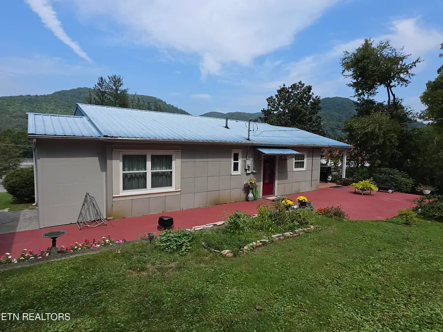 107 Ridgewood Circle, Pineville, KY 40977 - #2