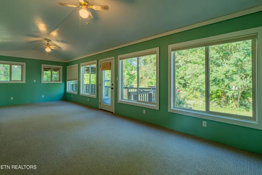 108 Alger Rd, Oak Ridge, TN 37830 - #2