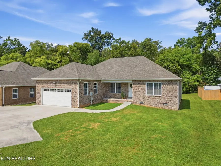 1718 Wilkinson Pike, Maryville, TN 37803 - #2