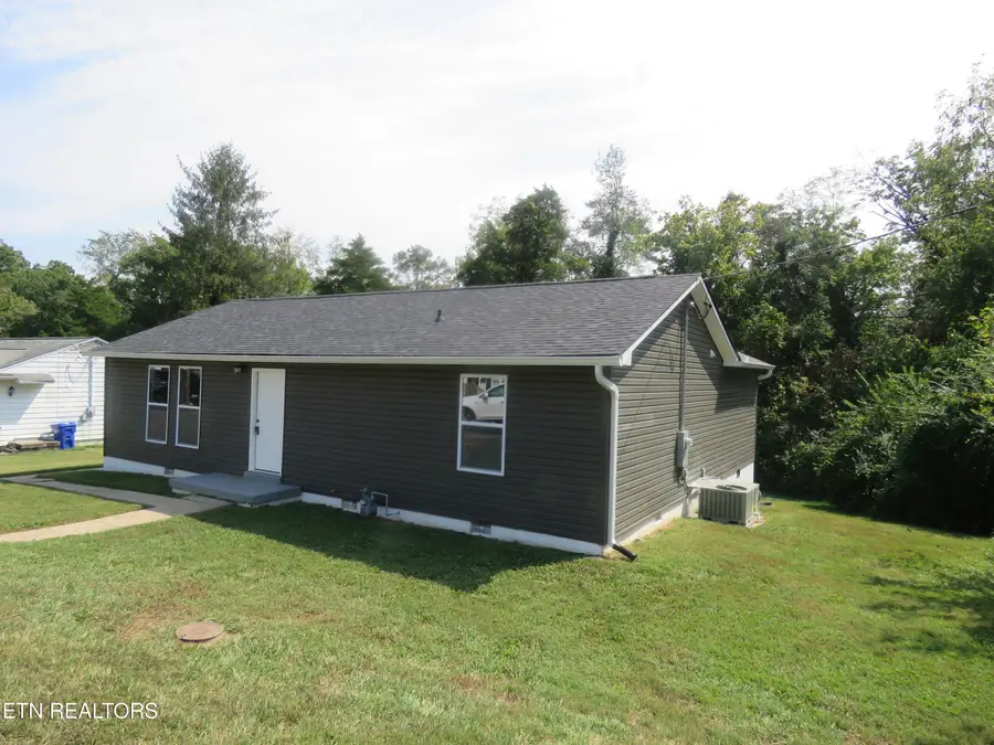 108 E Arrowwood Rd, Oak Ridge, TN 37830 - #2