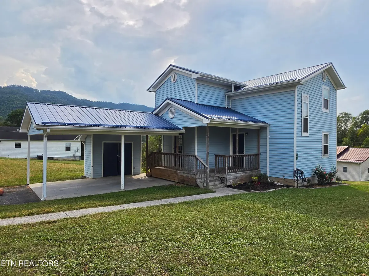 181 Pinecone Rd, Dryden, VA 24243 - #1