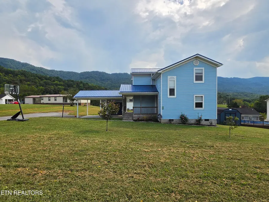 181 Pinecone Rd, Dryden, VA 24243 - #2
