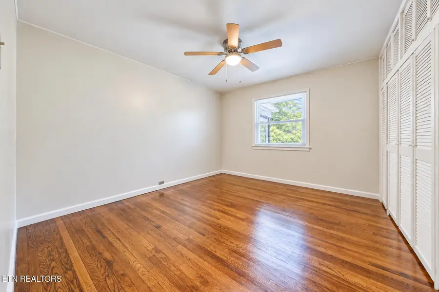 205 W Fairview Rd, Oak Ridge, TN 37830 - #3