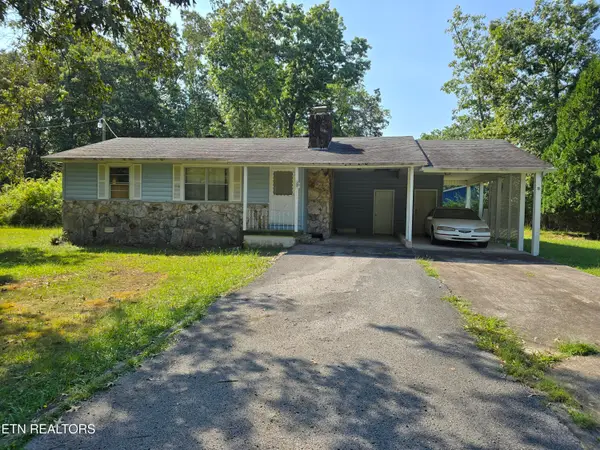 5118 Pawnee Rd, Crossville, TN 38572
