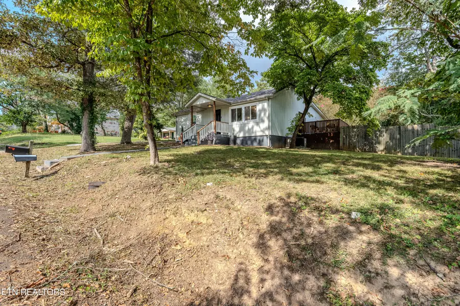 1108 Sunrose Rd, Knoxville, TN 37914 - #3