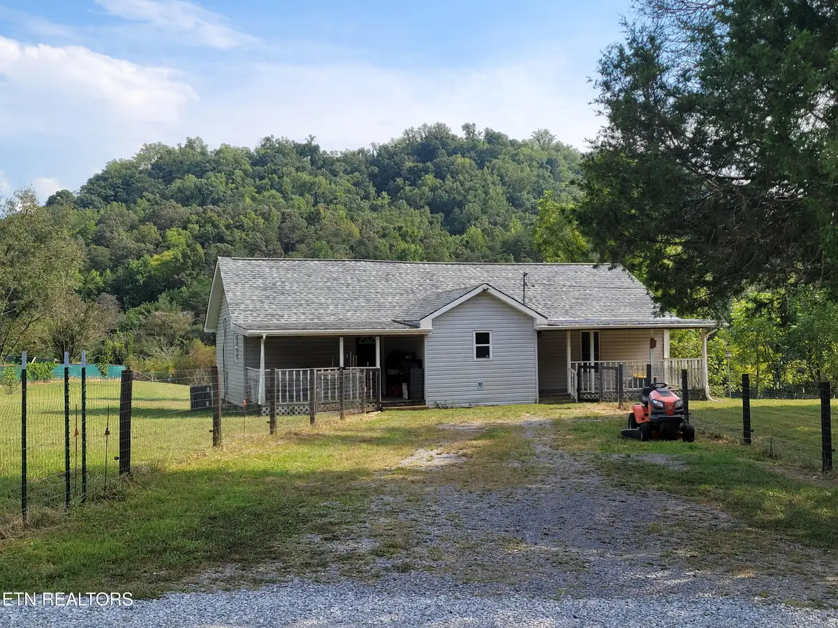 1489 Reagan Valley Rd, Tellico Plains, TN 37385 - #1