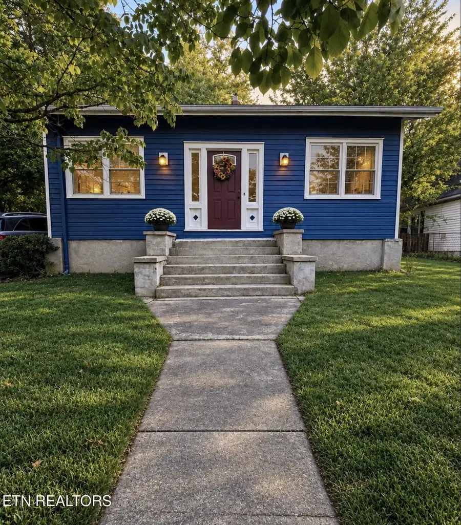 215 Campus Lane, Knoxville, TN 37918 - #2