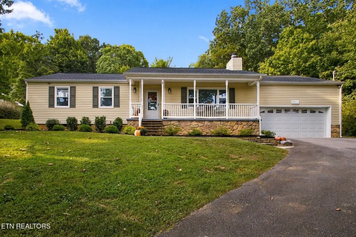 6130 Grove Drive, Knoxville, TN 37918 - #1