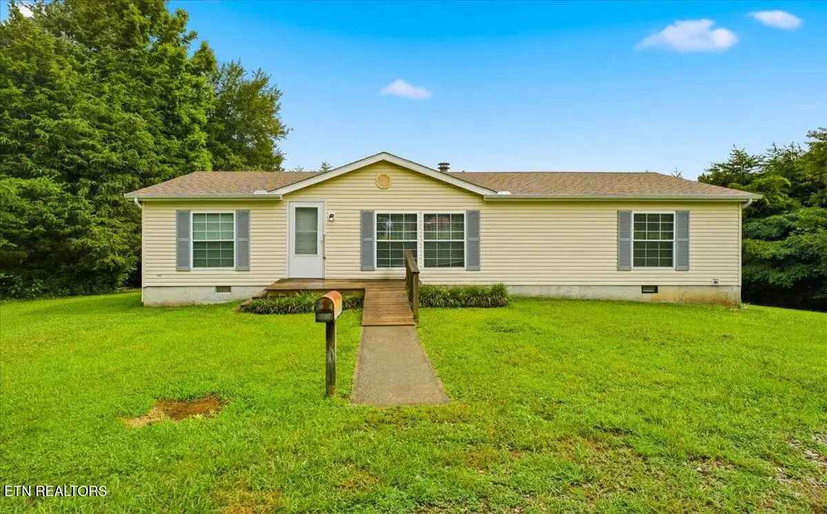 1524 Long Rd, Lenoir City, TN 37772 - #1