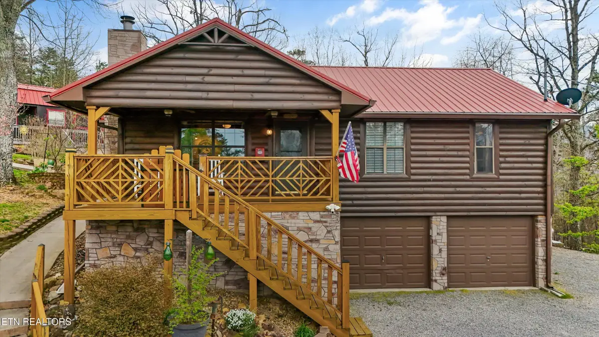 831 Lloyd Huskey Rd, Pigeon Forge, TN 37863 - #1