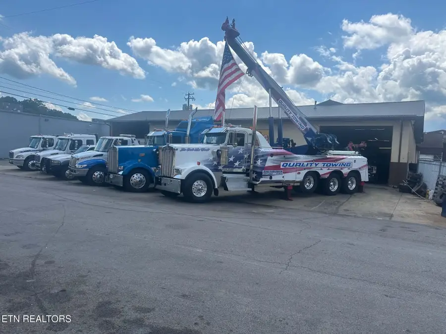 113 N 18th St, Middlesboro, KY 40965 - #3