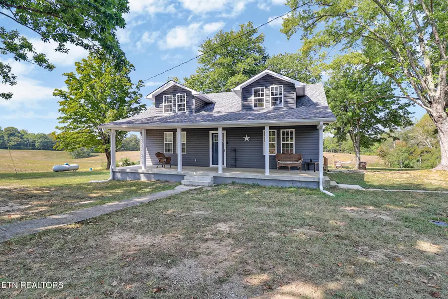 9750 Faix Rd, Byrdstown, TN 38549 - #2