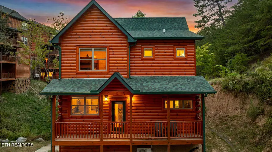 2106 Vly Crk Way, Pigeon Forge, TN 37862 - #3
