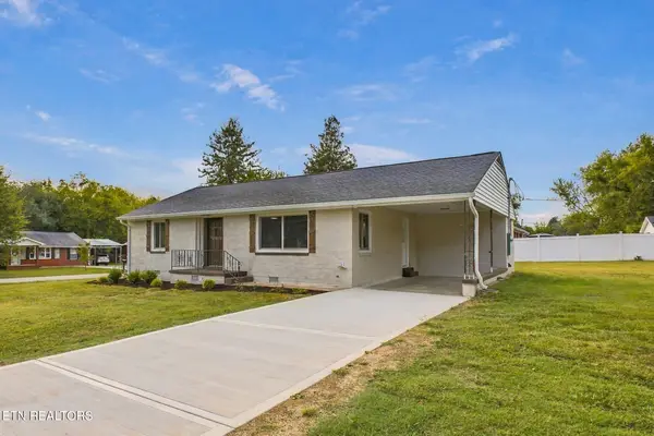 1337 Mcarthur Rd, Maryville, TN 37804