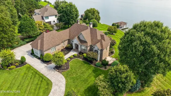233 Lake Crest Drive, Lenoir City, TN 37772