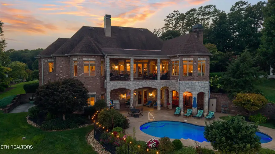 233 Lake Crest Drive, Lenoir City, TN 37772 - #2