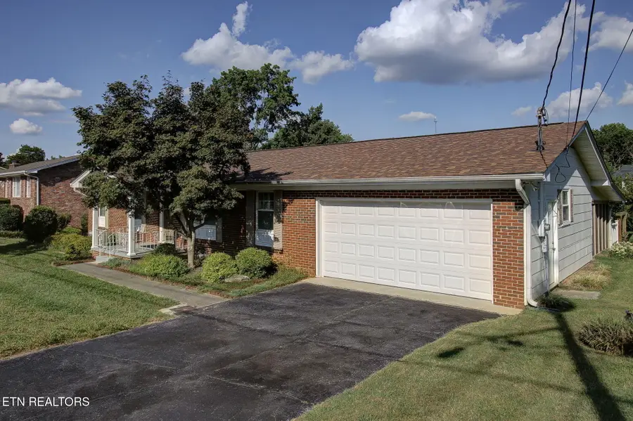 3726 Cherrylog Rd, Knoxville, TN 37921 - #3
