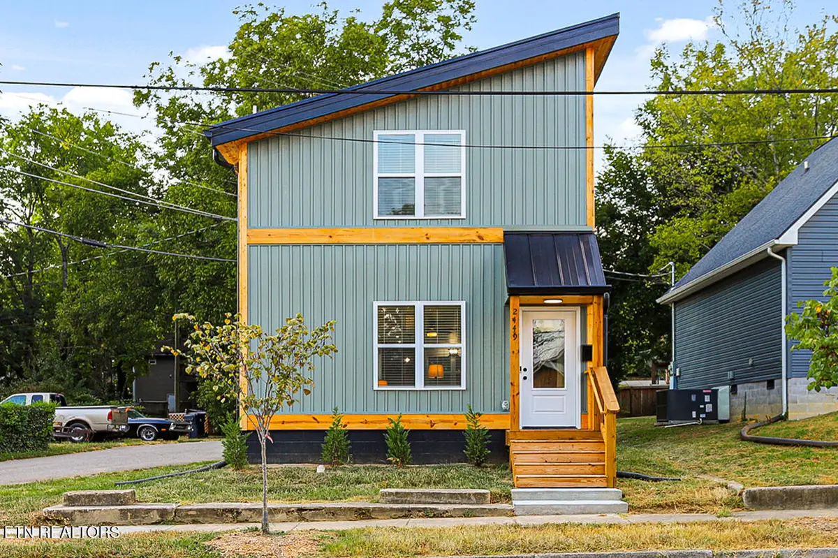 2449 Washington Ave, Knoxville, TN 37917 - #1