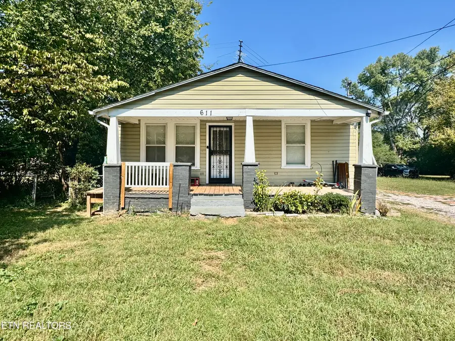 611 Glenoaks Drive, Knoxville, TN 37912 - #2