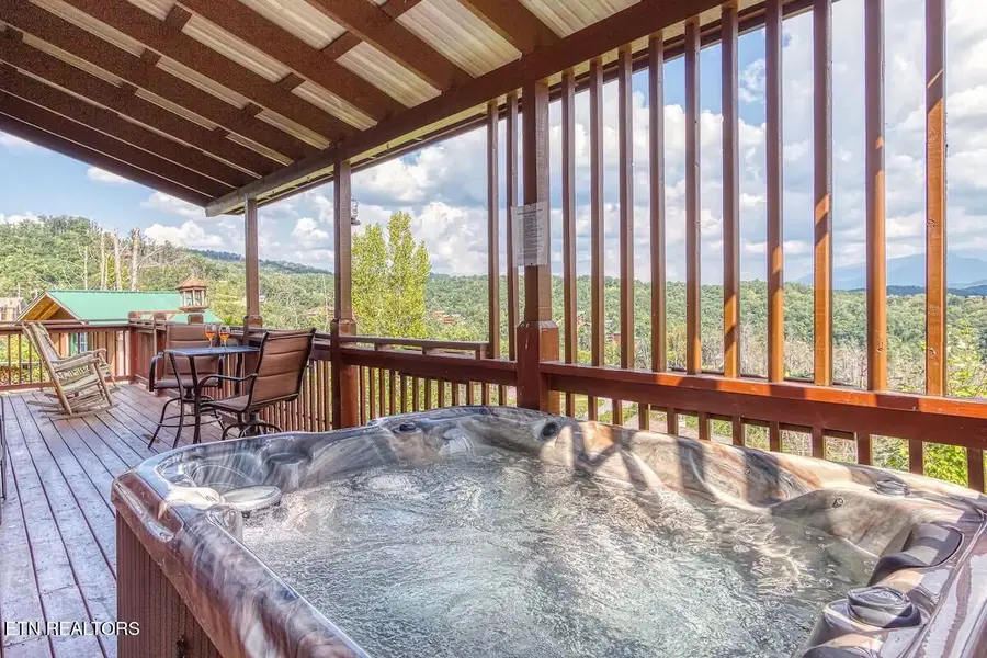712 Nocks Drive, Gatlinburg, TN 37738 - #2