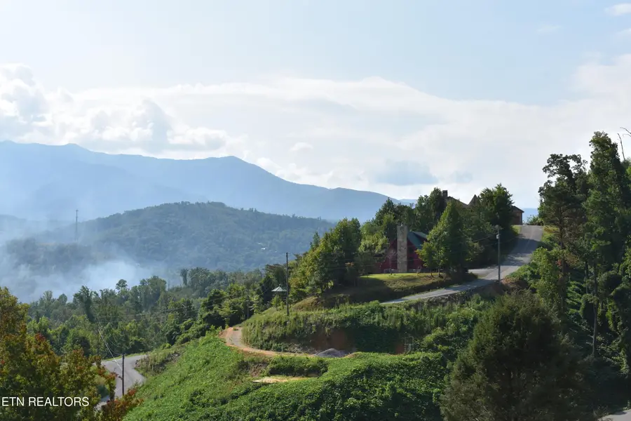 712 Nocks Drive, Gatlinburg, TN 37738 - #3