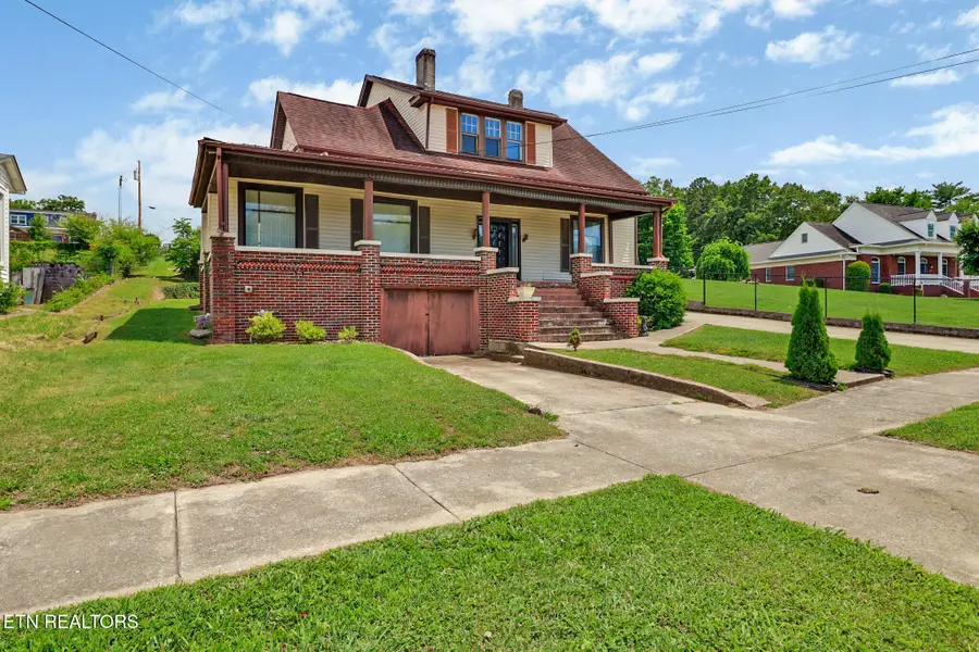 108 N Kingston Ave, Rockwood, TN 37854 - #3