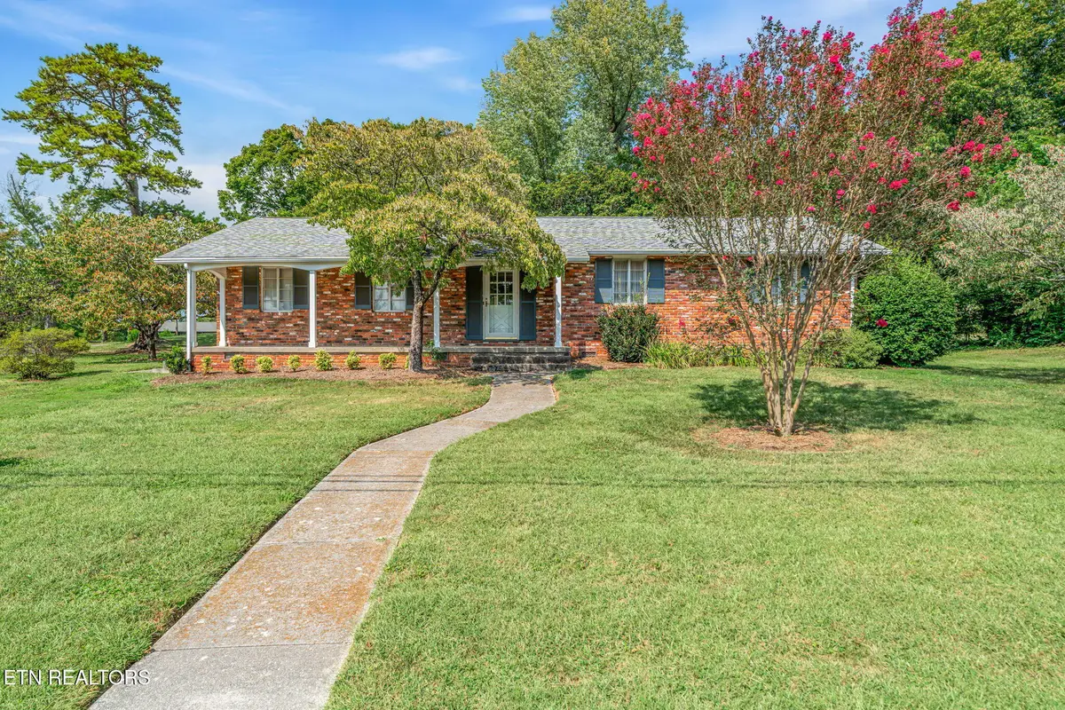 220 Sutton Lane, Knoxville, TN 37909 - #1