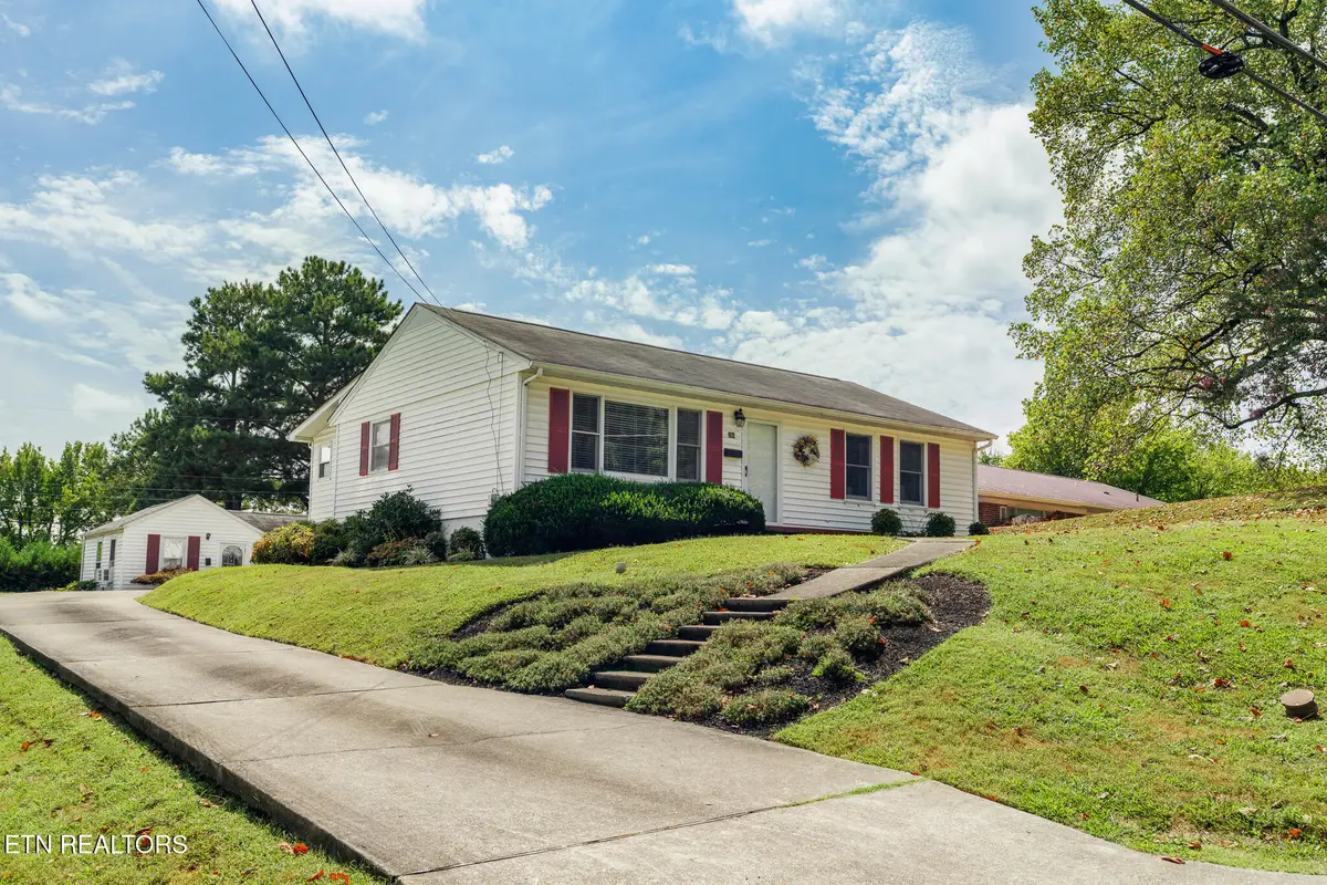 356 Hiawassee Ave, Knoxville, TN 37917 - #1