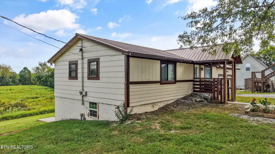 2882 Boyds Creek Hwy, Sevierville, TN 37876 - #3