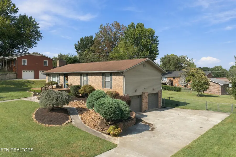 7800 Berkshire Blvd, Powell, TN 37849 - #2