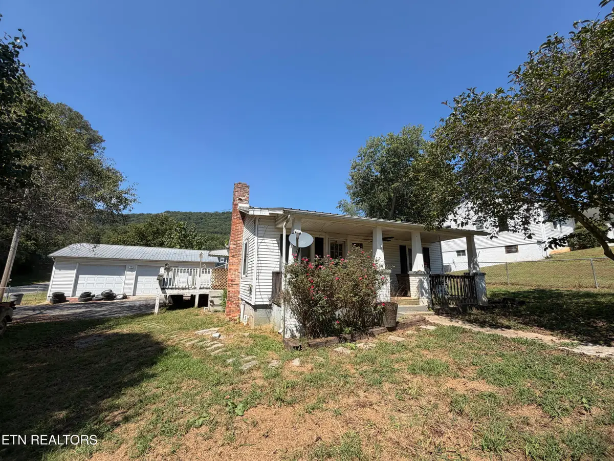 1116 W Walden St, Lafollette, TN 37766 - #1