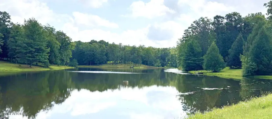 660 Twelve Oaks Rd, Jamestown, TN 38556 - #2