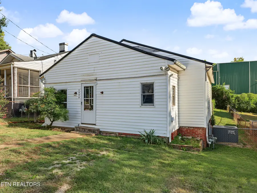 1508 Mitchell St, Knoxville, TN 37917 - #2