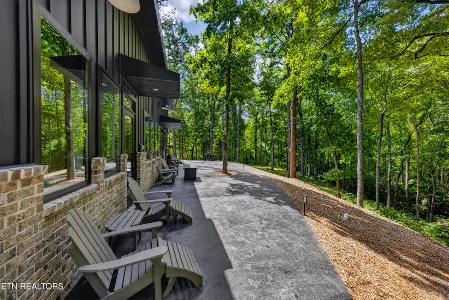6640 Flats Rd, Tallassee, TN 37878 - #2