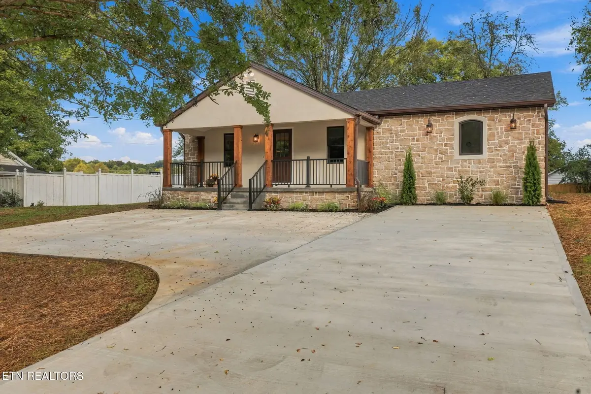 605 Kimberlin Heights Rd, Knoxville, TN 37920 - #1