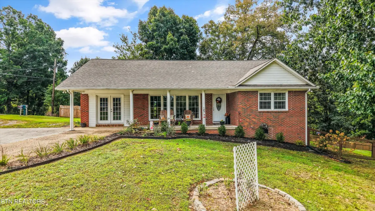 204 Doyle St, Lenoir City, TN 37771 - #1