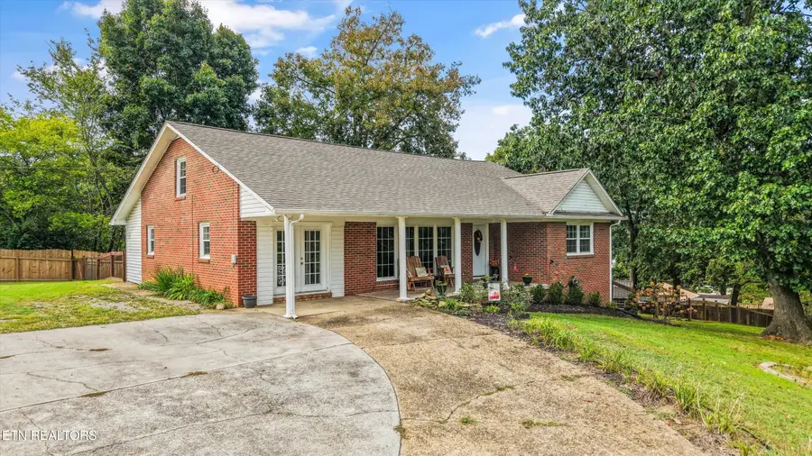 204 Doyle St, Lenoir City, TN 37771 - #2