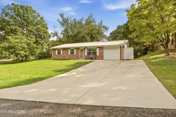 5608 Ridgetop Rd, Knoxville, TN 37921