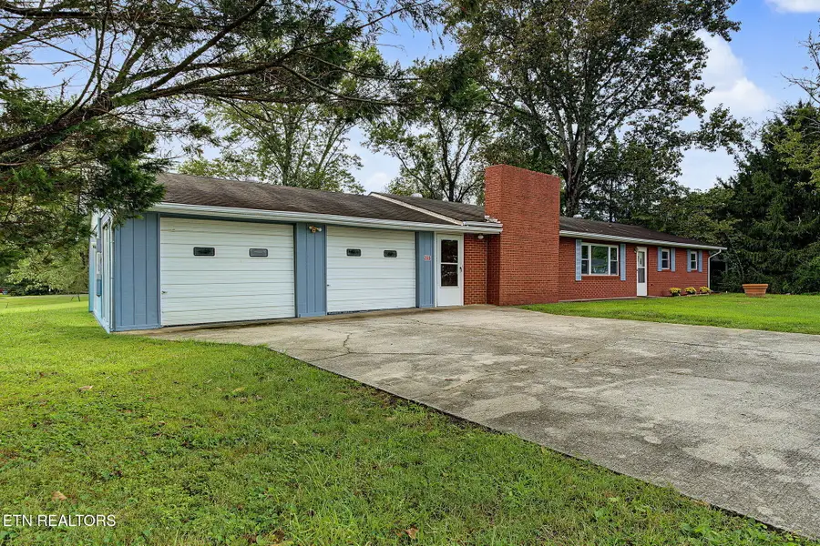 233 Estate Drive, Sevierville, TN 37862 - #2